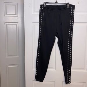 NEW: Victoria’s Secret PINK black joggers with pockets- Size Large
